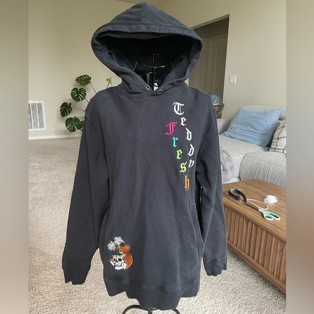 Women’s Embroidered Teddy Fresh Black Skull, Bear, Flower Hoodie SMALL